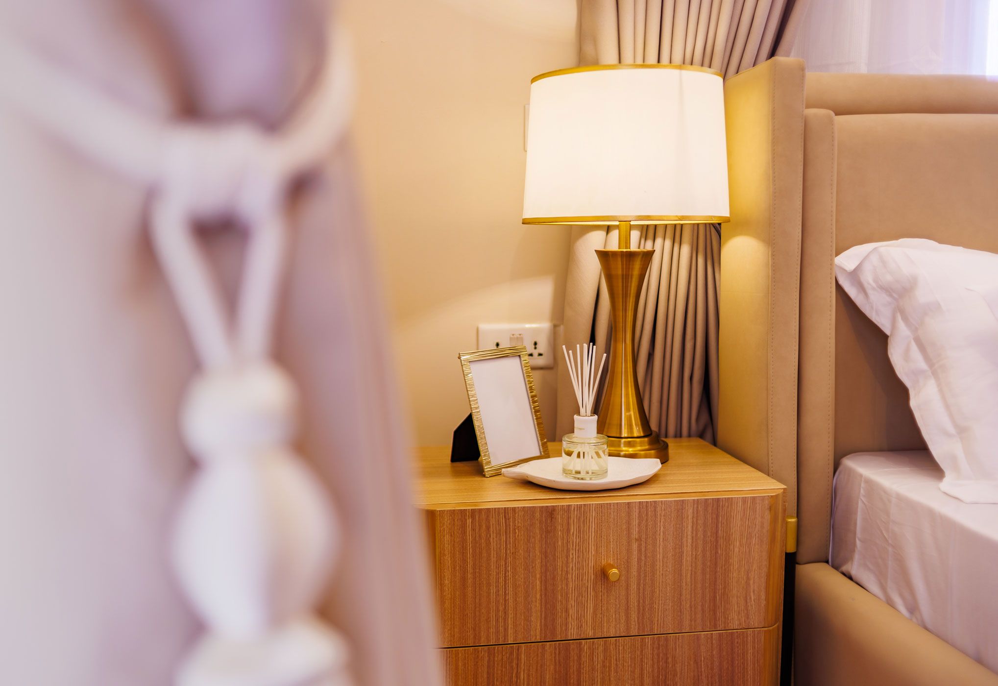 Kay-Elan-Designs-George-Project-Master-Bedroom-15.jpg